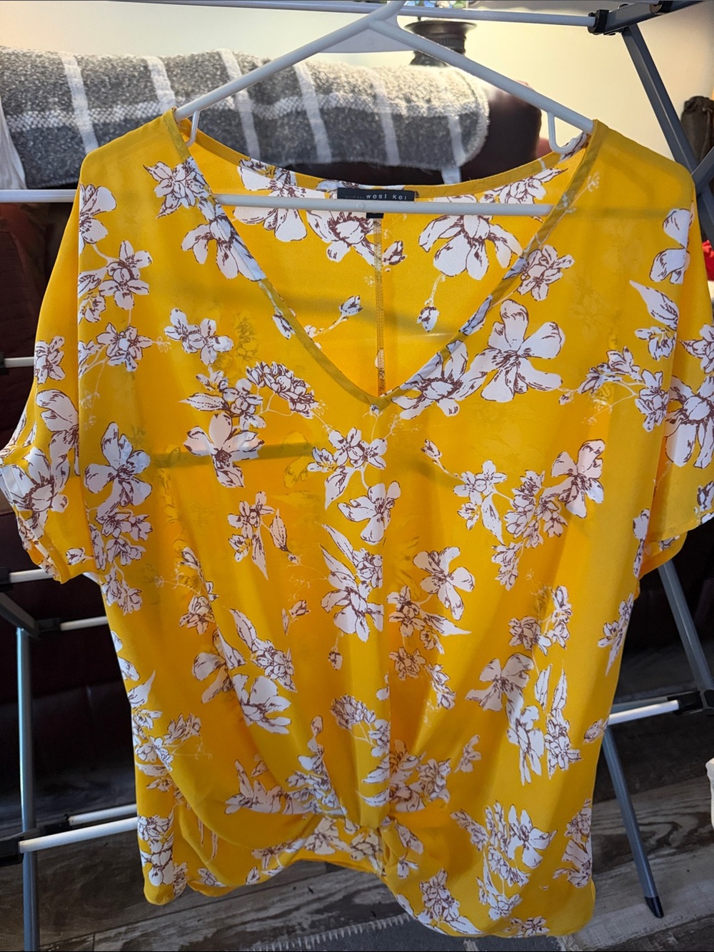 West Kei Yellow Floral V-Neck Tie-Front Blouse